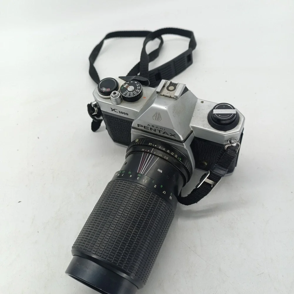 Asahi Pentax K1000 35mm SLR Camera Albinar 80-200mm Macro Zoom Lens Strap c4